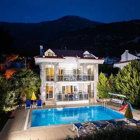 Yasam Park Rena Villalari Oeluedeniz Villa