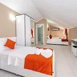 Villa Yasam Park Rena Villalari Oeluedeniz
