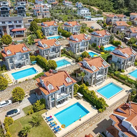 Yasam Park Rena Villalari Oeluedeniz *