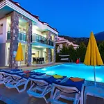 Yaşam Park Rena Villaları ölüdeniz Fethiye